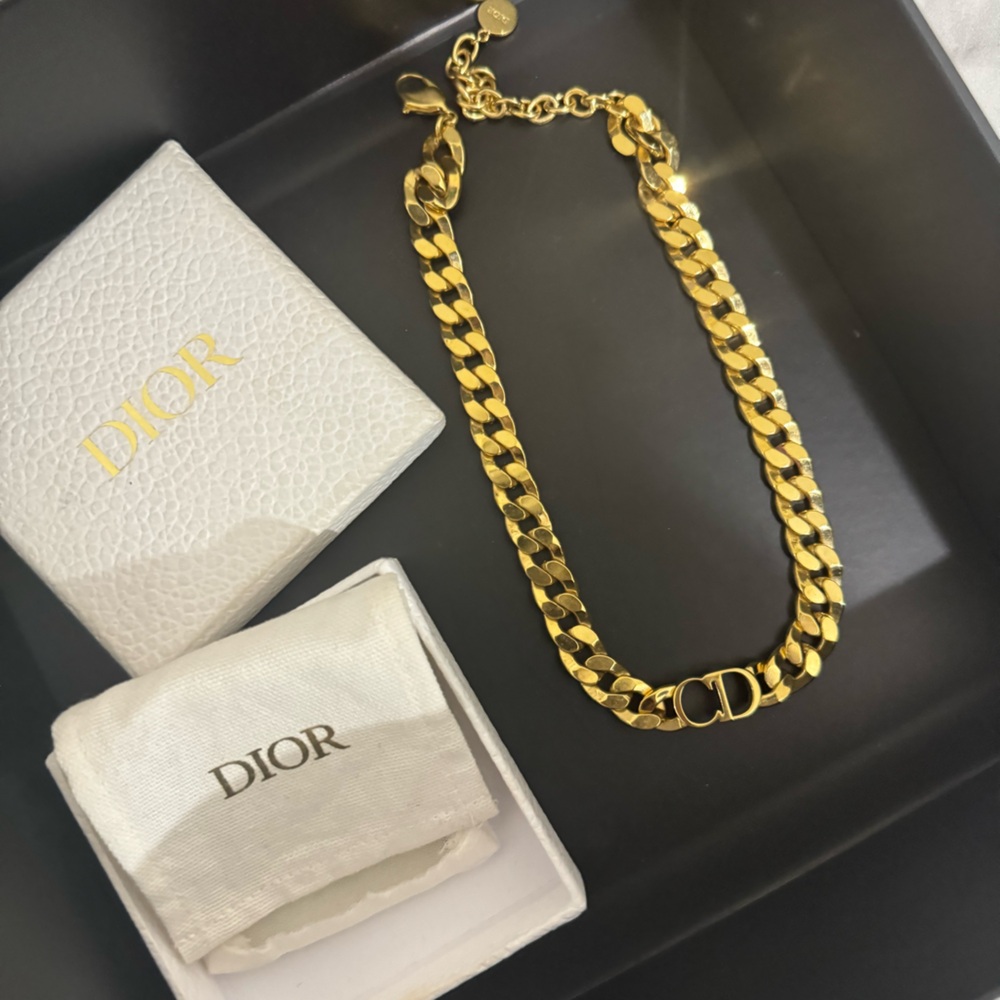 Dior necklace
